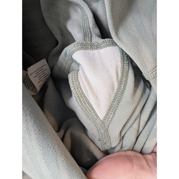 Alo Yoga Pistachio Waves Print High 7/8 Length Waist Leggings Women's 23Wx30L - Picture 7 of 8